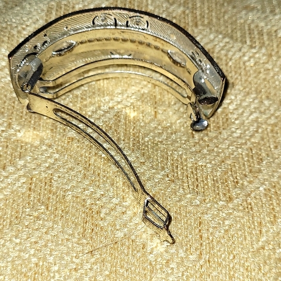 Soft yellow silver, rhinestone studded hair barrette - Picture 5 of 5